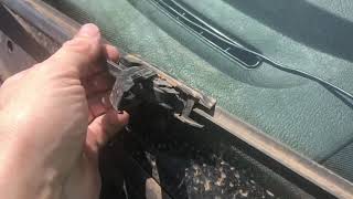 Remove Bosch Aero Twin wiper BMW blade [upl. by Kennet668]