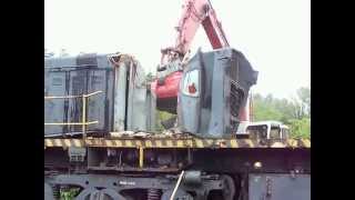 Excavator Vs Locomotive Alco [upl. by Silvanus800]