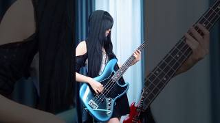 Bass Cover  ParanoidCome play the bass Its awesomeAnyone like Black Sabbath 🎸 bassplayer [upl. by Fayola61]