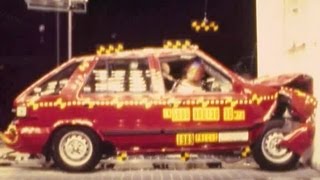 1989 Hyundai Excel  Mitsubishi Precis  Frontal Crash Test by NHTSA  CrashNet1 [upl. by Reed485]