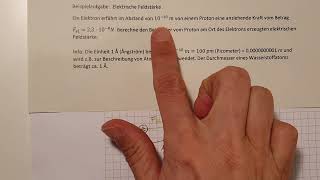 Physik in der Kursstufe  Rechnen mit Zehnerpotenzen und Präfixen am Bsp der elektrische Feldstärke [upl. by Nerahs496]