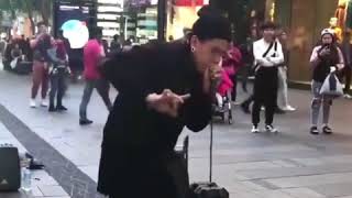 UNBELIEVABLE BEATBOX Street Performer bring the PARTY [upl. by Gualterio]