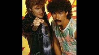 Hall amp Oates  Did It In a Minute [upl. by Eromle872]