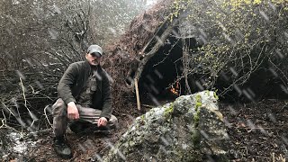 last snow bushcraft shelter heavy rain after snow [upl. by Matthus]