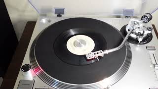 Chuck E’S In Love by Rickie Lee Jones 45 rpm [upl. by Hay]