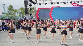 Flashmob LCĐ KHOA ĐIỀU DƯỠNG  Ngày hội Sinh viên Duy Tân  quotToả sáng vươn xaquot [upl. by Bauer]