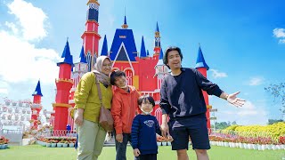 Wisata Baru DCastello  Kayak Disneyland Tapi Warna Warni  Keluarga Ziyan [upl. by Suicul]