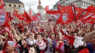 FC Bayern MünchenHymne quotRotes Herzquot [upl. by Ai]