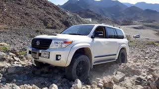 Arctic Trucks Land Cruiser 200 Extreme 57 V8 Struggling With Loose Rocks  Crazy Articulation [upl. by Henriha]