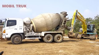 MOBIL TRUK MOLEN COR DAN EXCAVATOR MEMBUAT JEMBATAN LAYANG PELABUHAN PATIMBAN [upl. by Kuth]