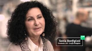 Sonia Bonfiglioli appears in BNLParibas TV advert [upl. by Lenhard]