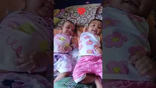 ❤❤ Babloos ❤❤ aksharsh twinsjourney 5monthsbaby reactingforrhymes withmom twinbrothers shorts [upl. by Kaya]