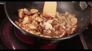 Recette sauce champignons au Porto Délicieux [upl. by Helgeson]