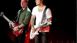 Synyster Gates amp Zacky Vengeance quotBat Country Solo [upl. by Evvy]