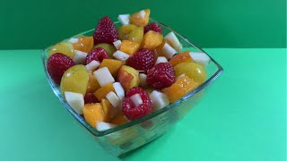 Vitaminreicher Obstsalat gesundes Rezept mit Himbeeren und Mirabellen 081 [upl. by Annav]