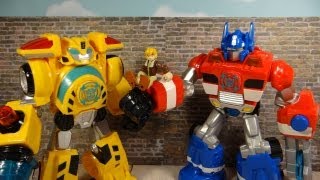 OPTIMUS PRIME reviews Rescue Bots Energize Bumblebee amp Optimus Prime [upl. by Damalus]