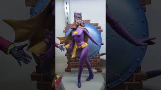 Beautiful Batgirl Statue Batman 66 batman Batgirl statue sideshow [upl. by Ylrebmik]