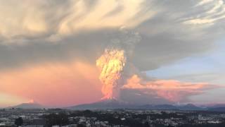 56000 people flee as Philippines volcano spews lava [upl. by Vashti]