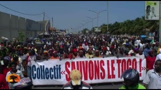 Deckon 2bis acte 1 des milliers de personnes déterminées dans les rues de Lomé 25092012 [upl. by Darb]