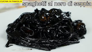 SPAGHETTI AL NERO DI SEPPIA RICETTA SEMPLICE E VELOCE [upl. by Cesaro]