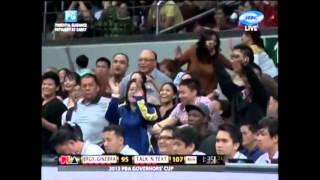 Jimmy Alapag Clutch Against Ginebra [upl. by Naloc]