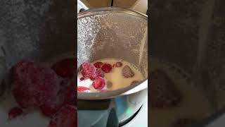 Smoothie in the Thermomix [upl. by Owiat642]