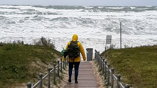 Sturmflut an der Ostsee Majestätisches Naturschauspiel umschließt Binz auf Rügen [upl. by Nilak370]