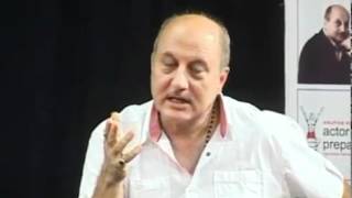 Anupam Kher Got Lesson From Amitab Bachchan On Set Of Aakhri Raasta [upl. by Hardner161]