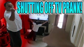 SHUTTING OFF TV PRANK ON DAD HILARIOUS [upl. by Aztiraj]