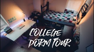 A Tour of the Best College Dorm Room  Vanderbilt University [upl. by Gnolb25]