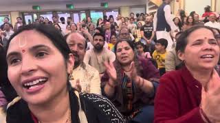 Iskon Temple Watford me Maithili Thakur ke live Bhajan bhajan Maithilithakur [upl. by Naamann952]