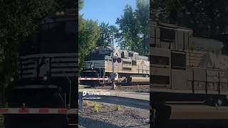 Amazing Doppler effect on Ns sd70ace sd70ace railway railfanningamerica norfolksouthern nsn [upl. by Celestyn]