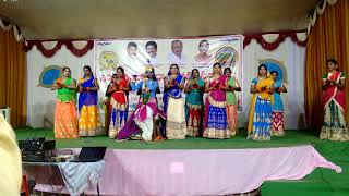 Bhrundhavanike chindhuluVese Latest Best Dance spwjrcollege [upl. by Yluj536]