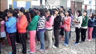 Tibetisches MorgenGebet Tibetan Morning Prayer in Snowland Ranag School Nepal [upl. by Madelena]