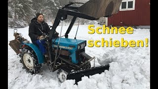 Schnee schieben mit dem Kleintraktor [upl. by Harness]