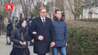 Aleksandar Vučić sa ćerkom Milicom i sinom Danilom stiže na sahranu bivše supruge Ksenije [upl. by Fitzhugh560]