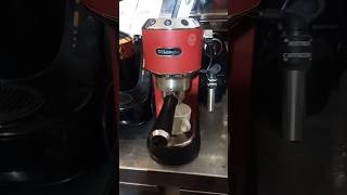 The Delonghi extraction espresso coffee latteart [upl. by Sheehan]