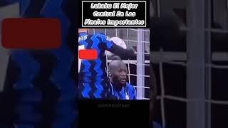 Romelu Lukaku el mejor defensa central en las finales Importantes [upl. by Doownil745]