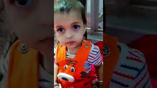 Le gayi le gayi music bollywood hindisong trending cutenessoverlod cutebaby [upl. by Karin656]