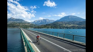 EmbrunMan Le mythe du triathlon le rêve de tout triathlète [upl. by Sucramal]