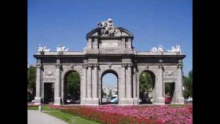 LA PUERTA DE ALCALÁ VICTOR Y ANA [upl. by Kliber]