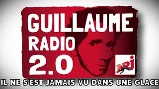 Un mec qui sest jamais vu dans une glace déclenche un fou rire en direct à la radio [upl. by Damas]