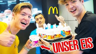 Wir kaufen unser EIGENES EIS bei McDonald‘s 🍦😍 [upl. by Farrish722]