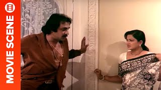 Ranjeet Trying To Take Advantage Of Moushumi Chatterjee  Swayamwar [upl. by Calandra]