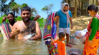 জীবনের সেরা মাগুর মাছ ধরা  Bengali style village pond fishing and cooking  villfood [upl. by Drais]