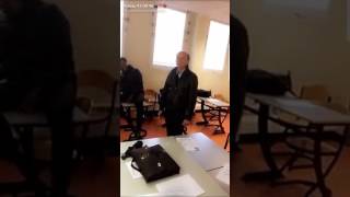 Un vieux prof français qui chante du KALASH CRIMINEL  Mort de dire mdrr [upl. by Frohman]