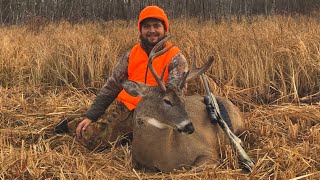 Whitetail Deer CVA Muzzleloader Hunt weird buck [upl. by Yrovi]