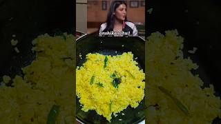 Trying Shruti Haasans favourite lemon rice  Shruti Haasan shorts shrutihaasan [upl. by Lesya53]