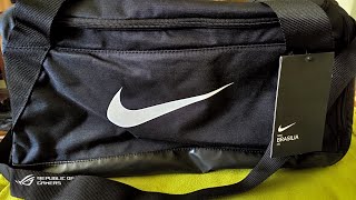 Nike Brasilia Tr Duffel Bag S 40l sport táska bemutató videó [upl. by Kanter]