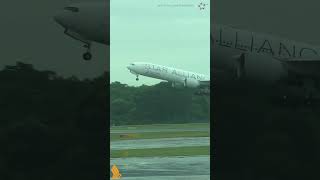 Singapore Airlines Boeing 777300ER Star Alliance Livery Take Off Changi Airport shorts [upl. by Utham]